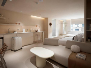 Lore Hotel